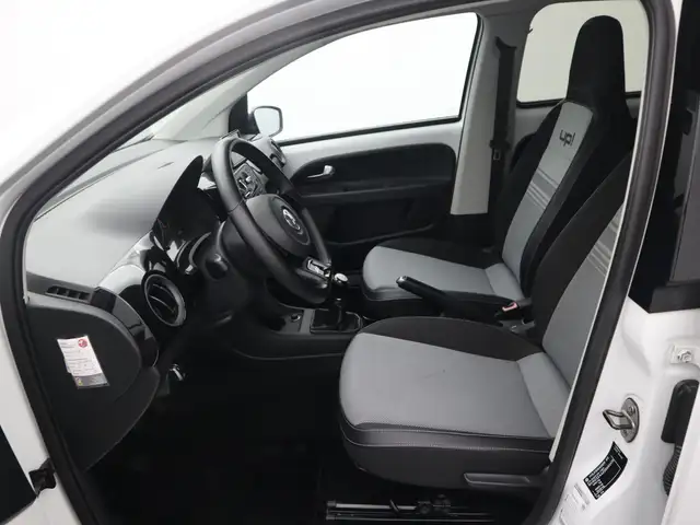 Volkswagen Up! view 19