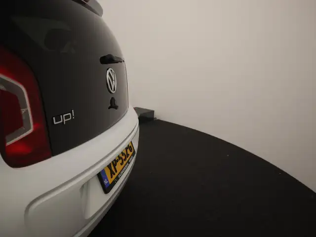 Volkswagen Up! view 5