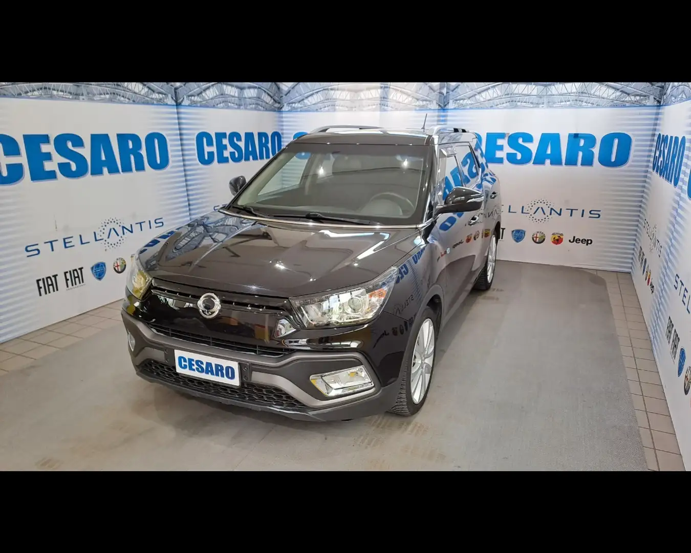 SsangYong XLV 1.6 e-XDi Go Schwarz - 2