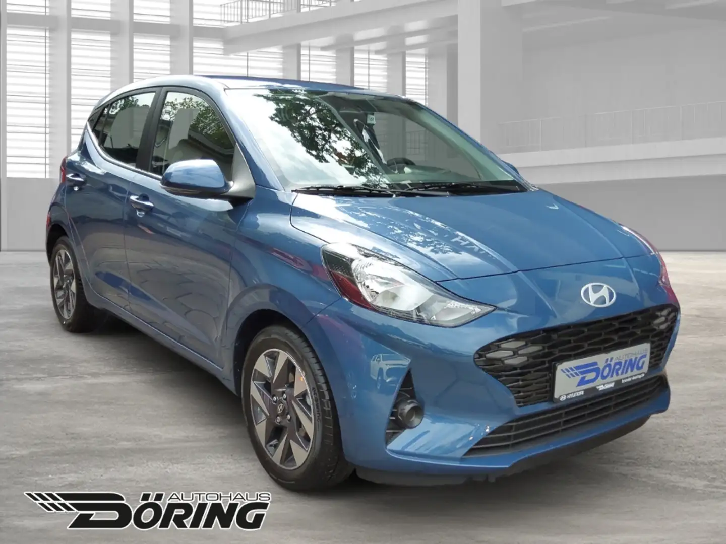 Hyundai i10 TREND 1.2 AUTOMATIK 79PS NAVIGATION Blau - 2