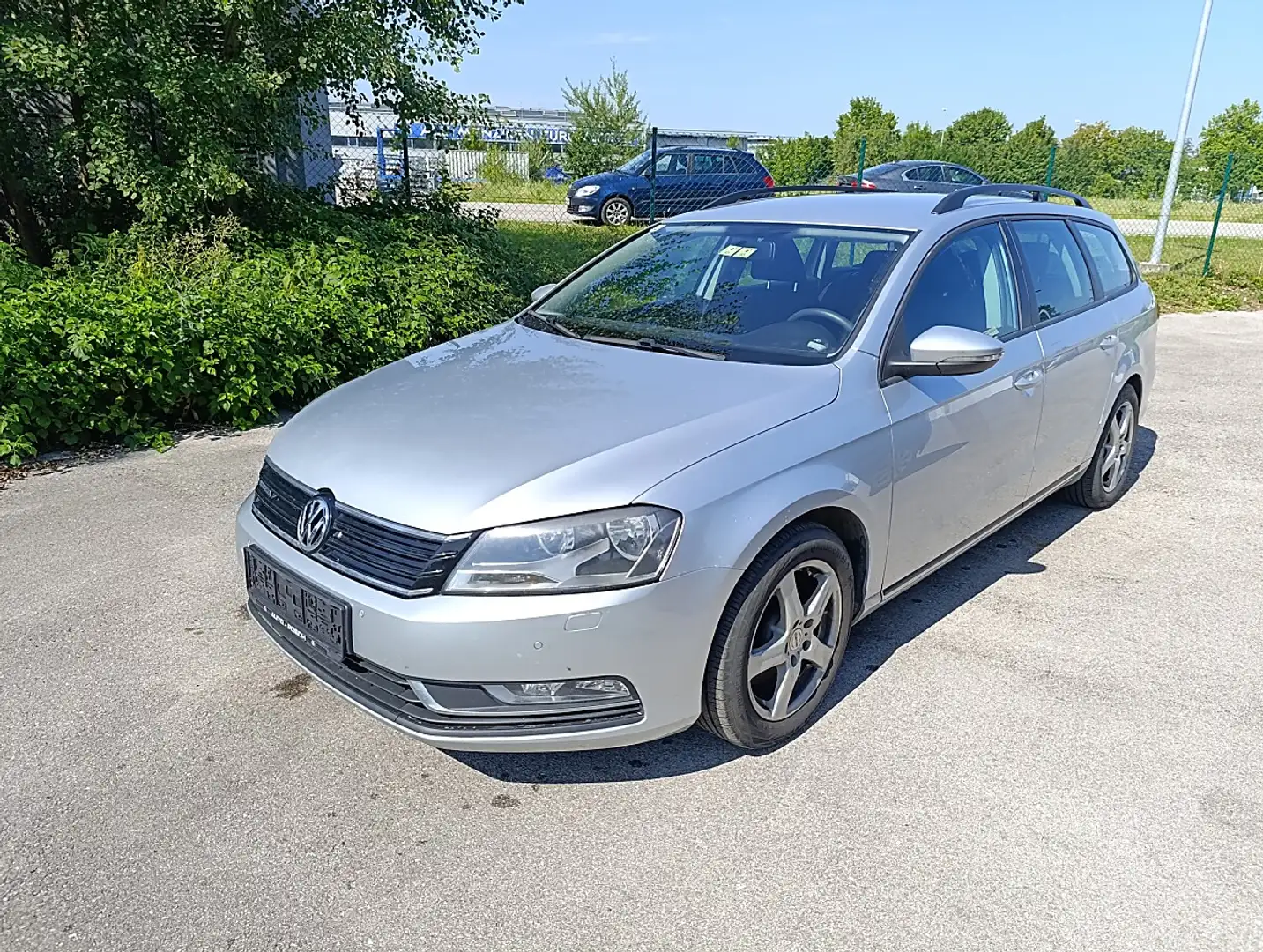 Volkswagen Passat BlueMotion Silber - 2