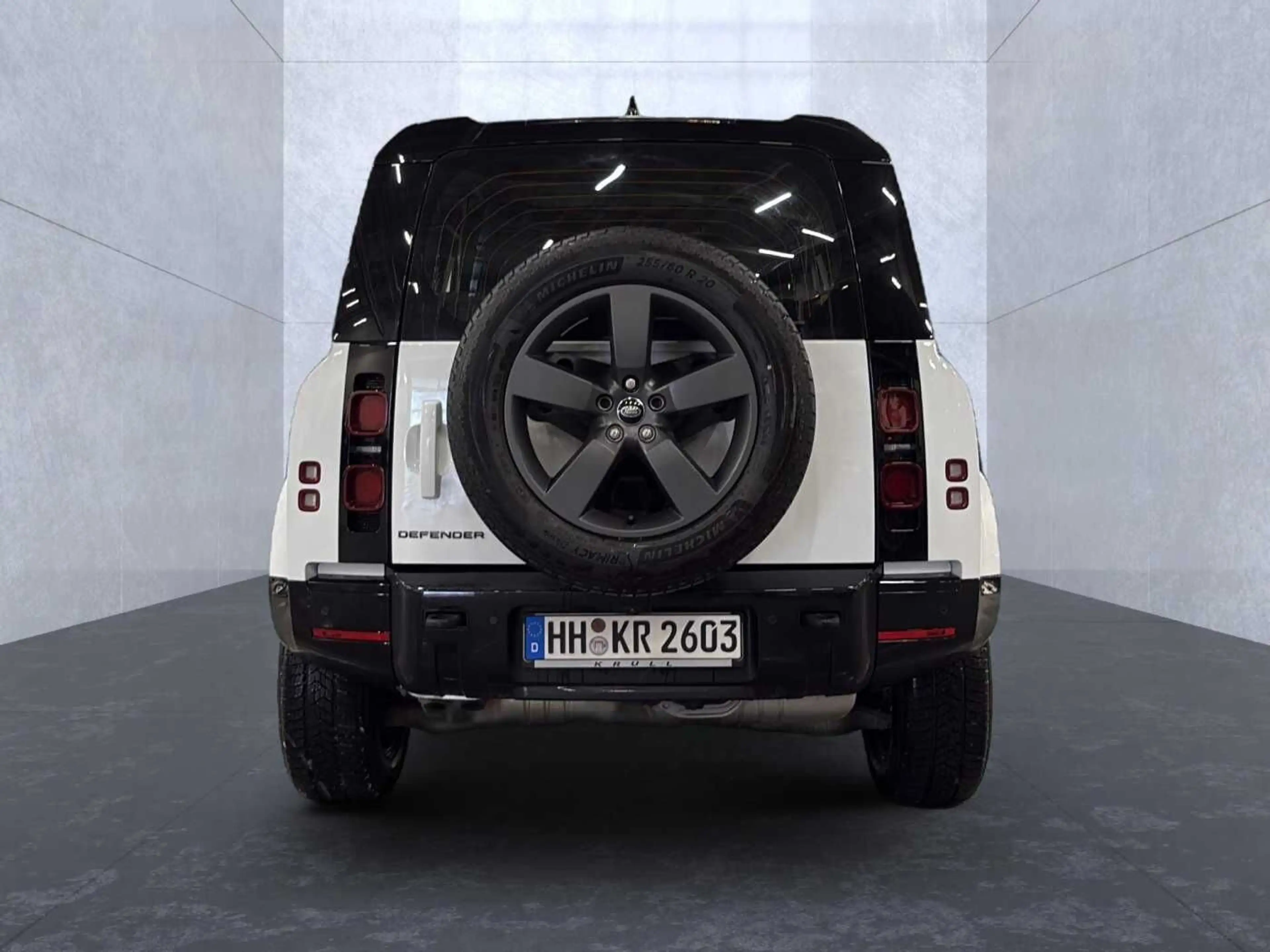Land Rover Defender Defender 90 D300 X-Dyn. SE Pano*20"*ACC — photo 6