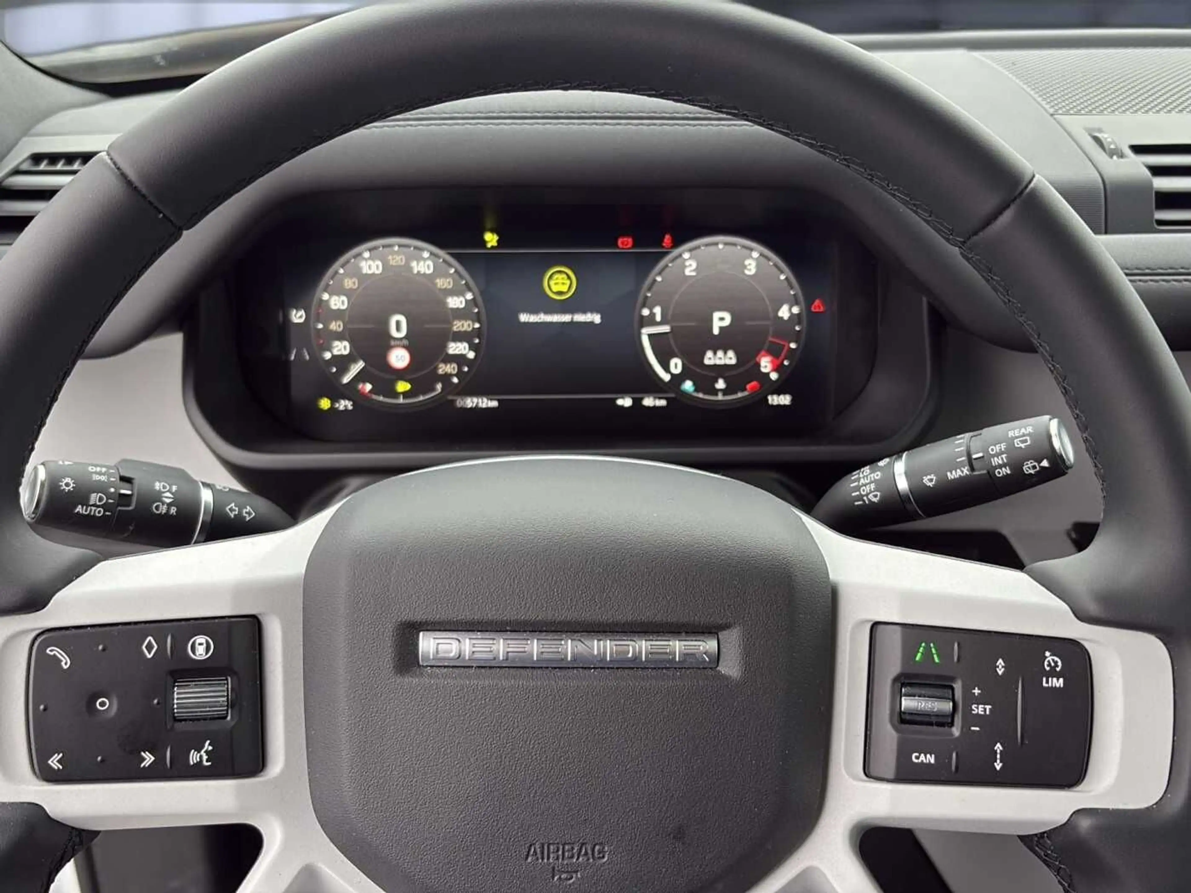 Land Rover Defender Defender 90 D300 X-Dyn. SE Pano*20"*ACC — photo 9
