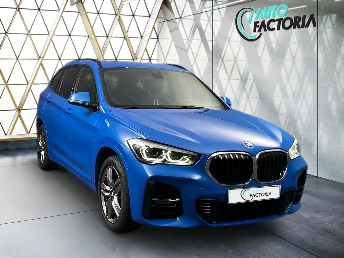 BMW X1 -49% 25E HYB 220cv BVA 4x4 M Sport +T.PANO+GPS+Opt Azul - 2