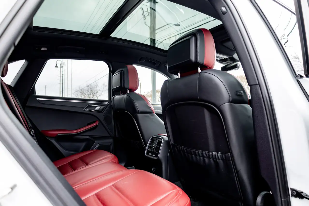 Porsche Macan снимка Porsche Macan