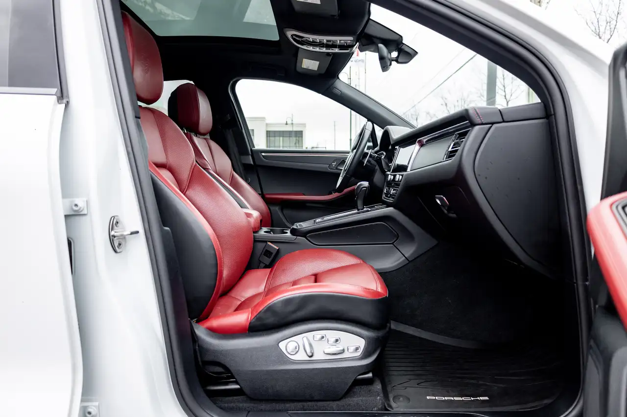 Porsche Macan снимка Porsche Macan