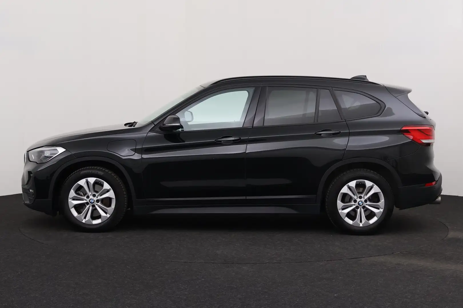 BMW X1 XDRIVE 25E PHEV 162KW  iA + GPS + LEDER + CARPLAY - 2