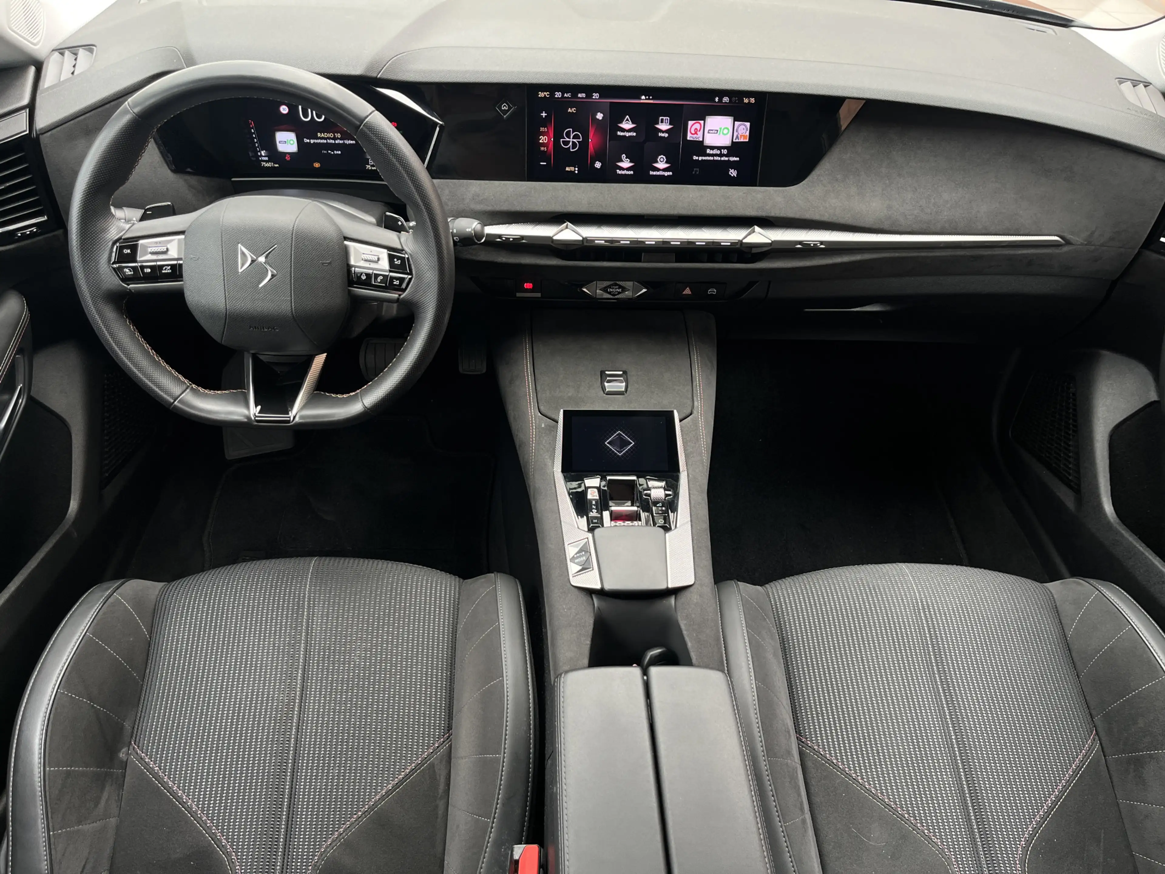 DS Automobiles DS 4 PureTech 130 Performance Line+ | Carplay/Android A — photo 6