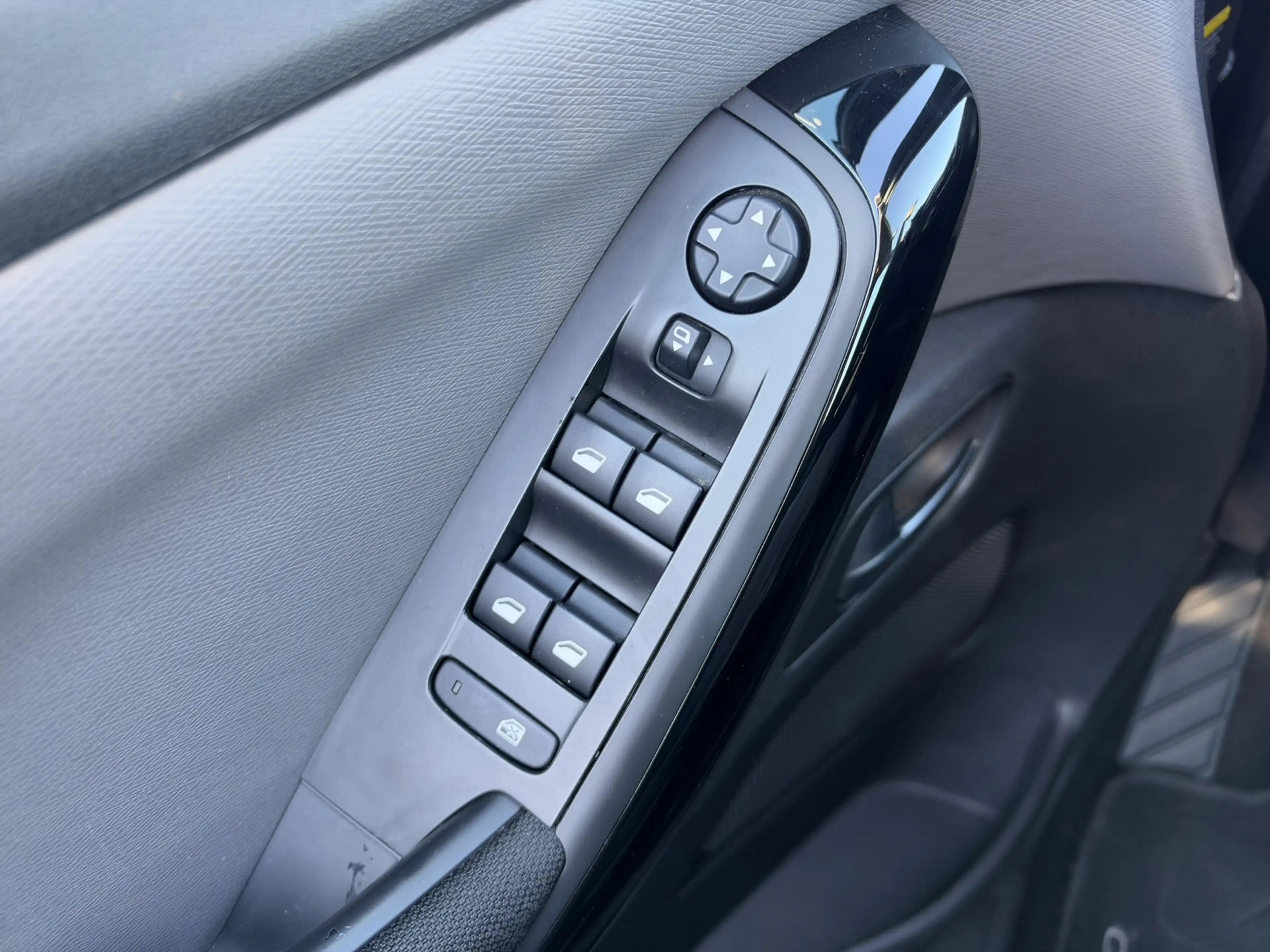 Citroen Grand C4 Picasso 1.2 PureTech Feel | Automaat | Trekhaak | Camera | — photo 14