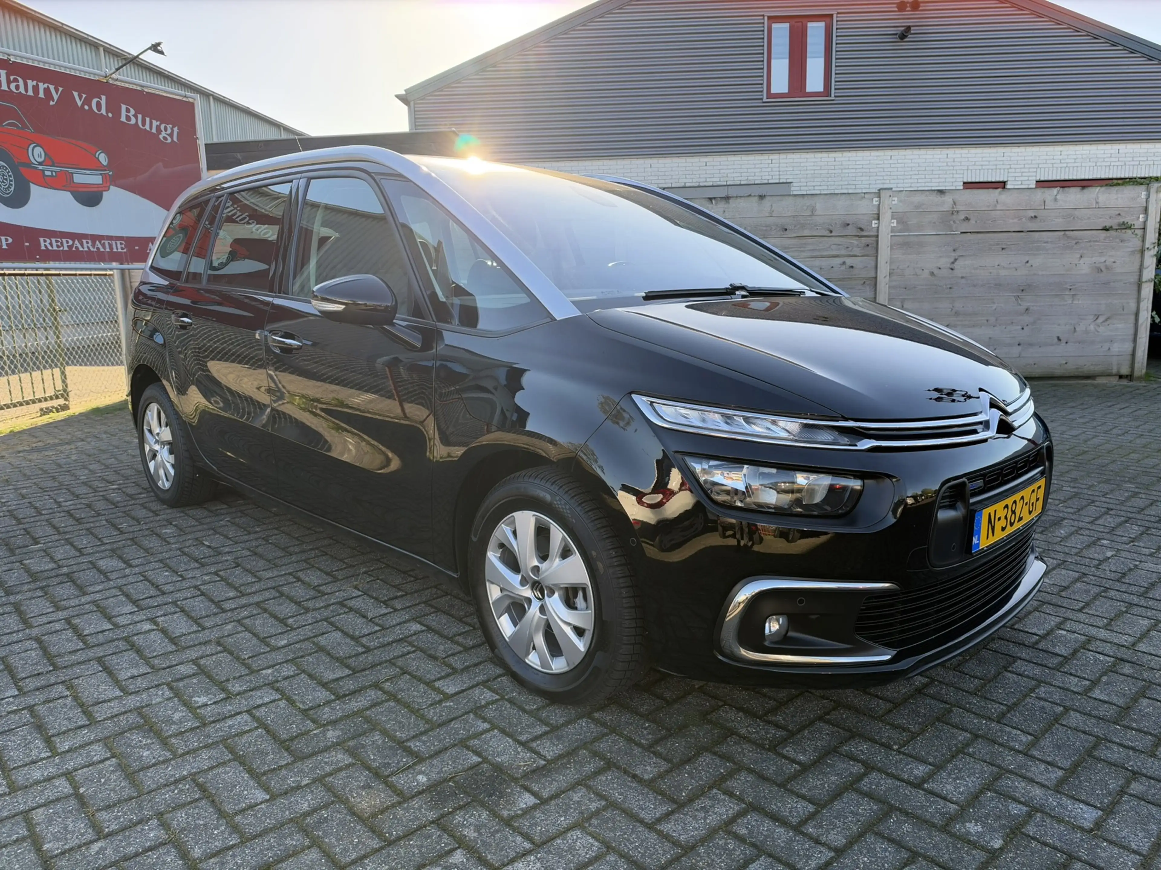 Citroen Grand C4 Picasso 1.2 PureTech Feel | Automaat | Trekhaak | Camera | — photo 4