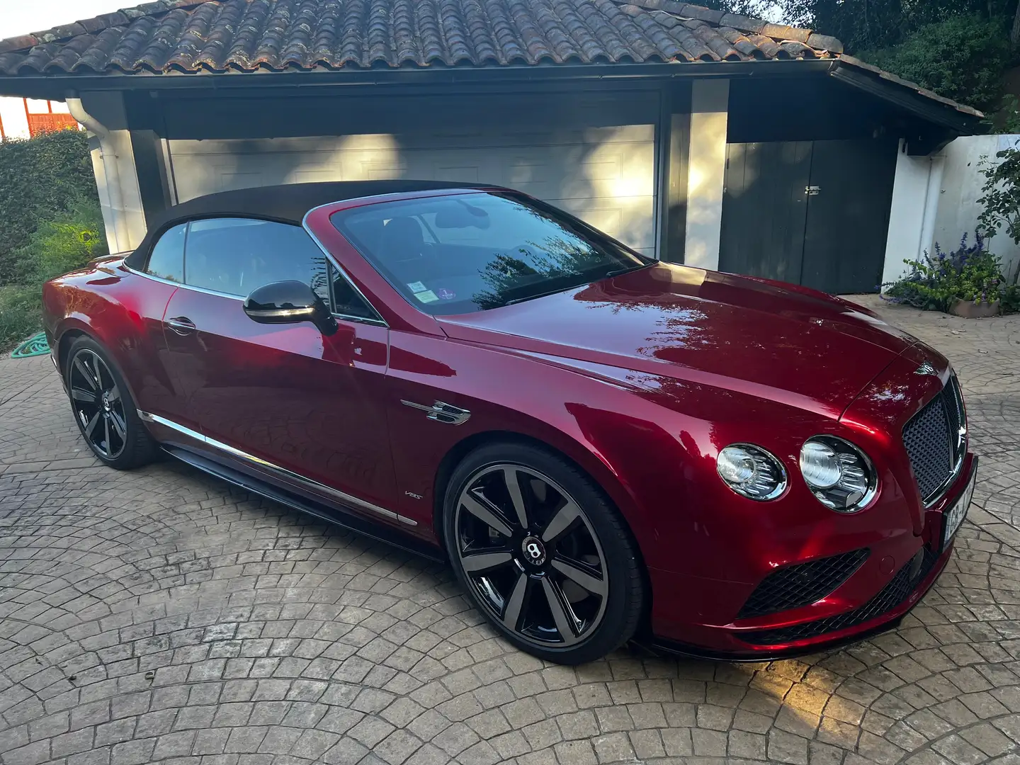 Bentley Continental GTC V8S Rouge - 1