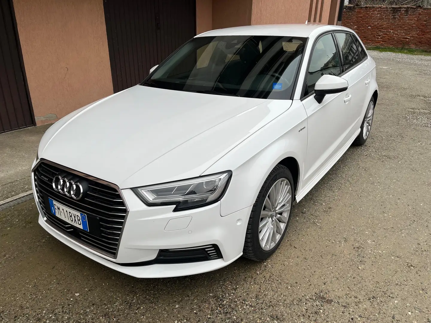 Audi A3 Sportback 1.4 tfsi e-tron Sport s-tronic - 1