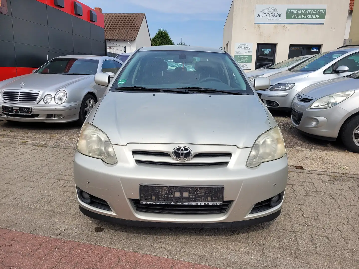 Toyota Corolla Corolla Fließheck Diesel  5-Türer 2.0 Gold - 1