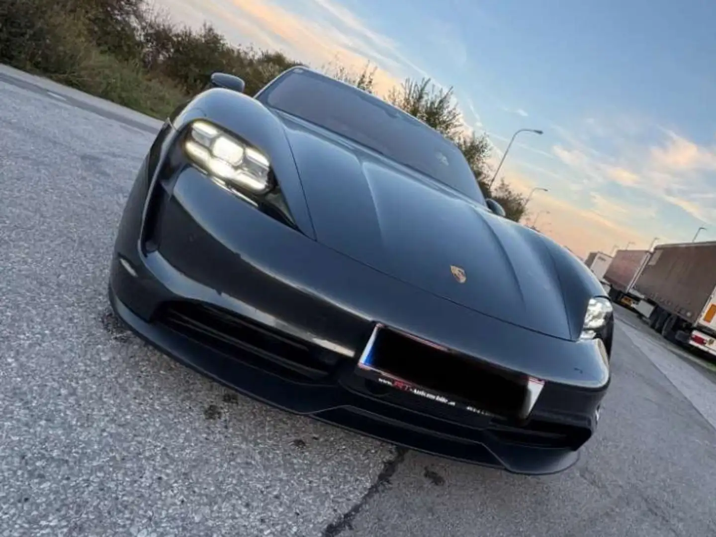 Porsche Taycan Taycan 4S 71kWh 4S Grau - 1