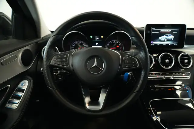 Mercedes-Benz C-Class view 7