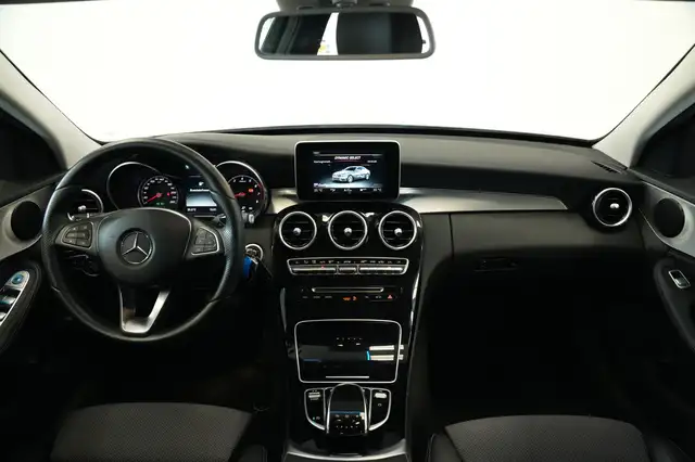 Mercedes-Benz C-Class view 6