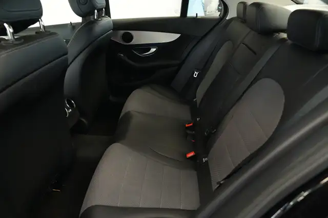 Mercedes-Benz C-Class view 17