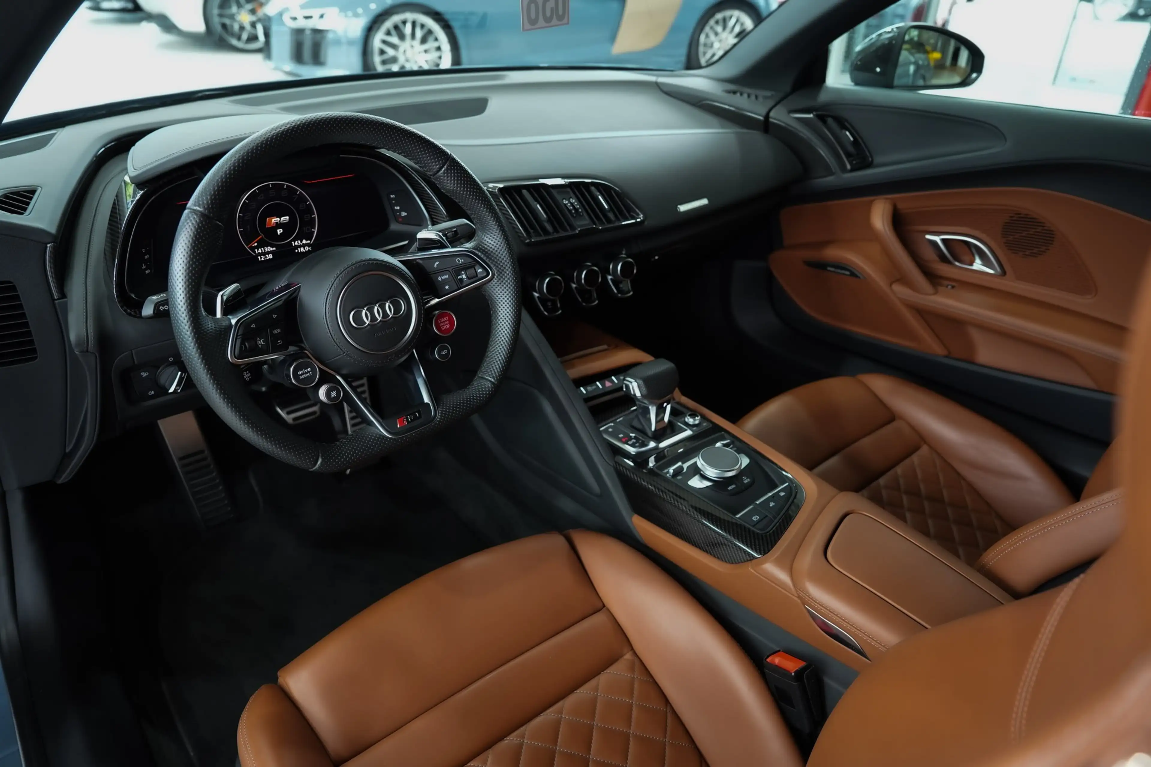 Audi R8 5.2 FSI quattro performance*CARBON*KERAMIK*1.HD* — photo 14