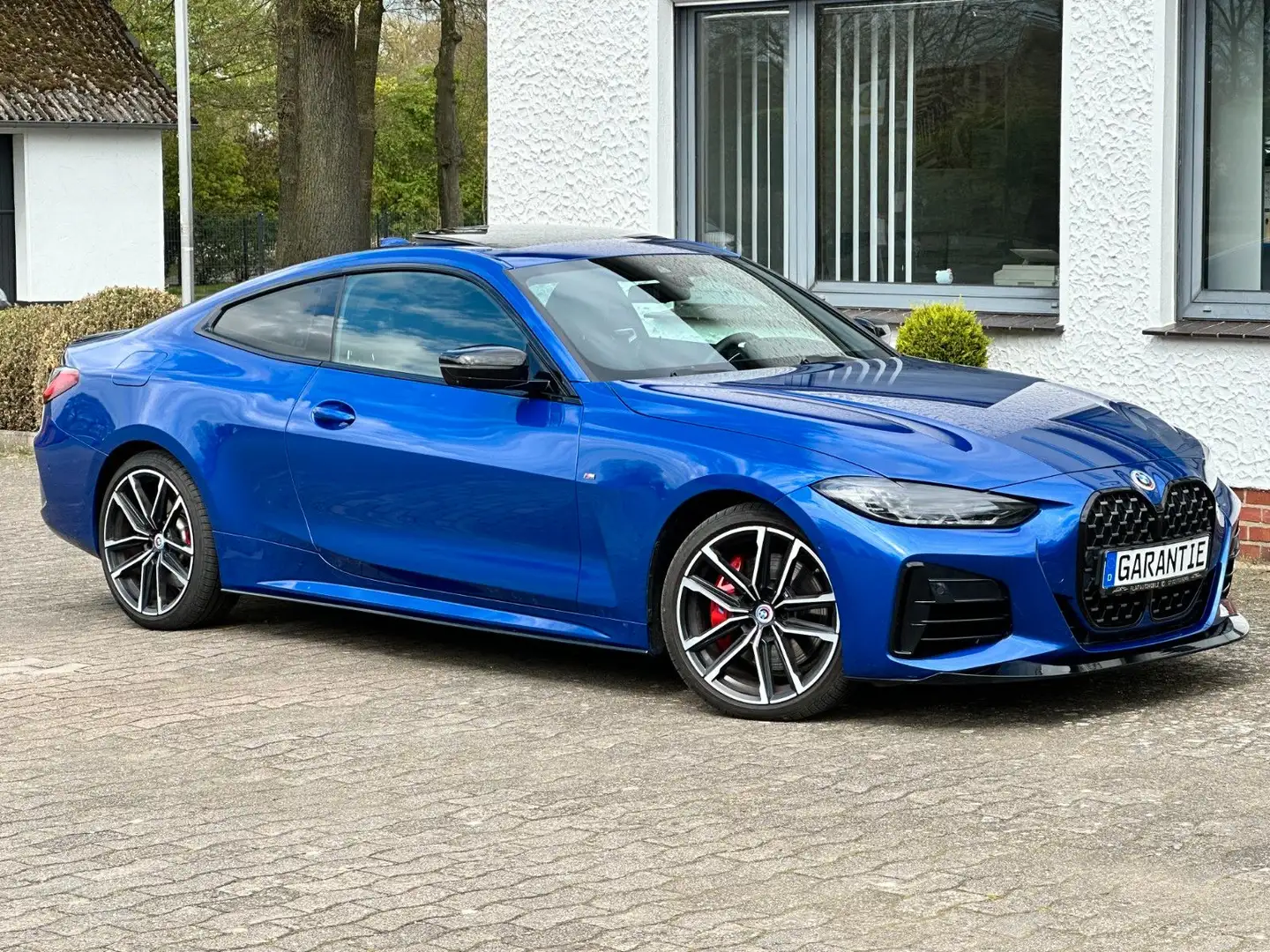 BMW M440i xDrive Coupé Kemera 360° HeadUp KeylessGo Blau - 1