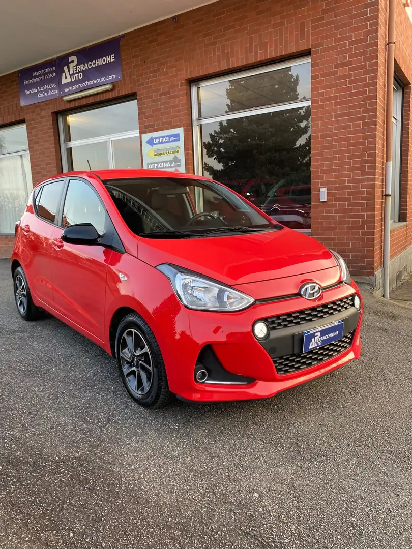 Hyundai i10 1.0 MPI Connectline Rouge - 1