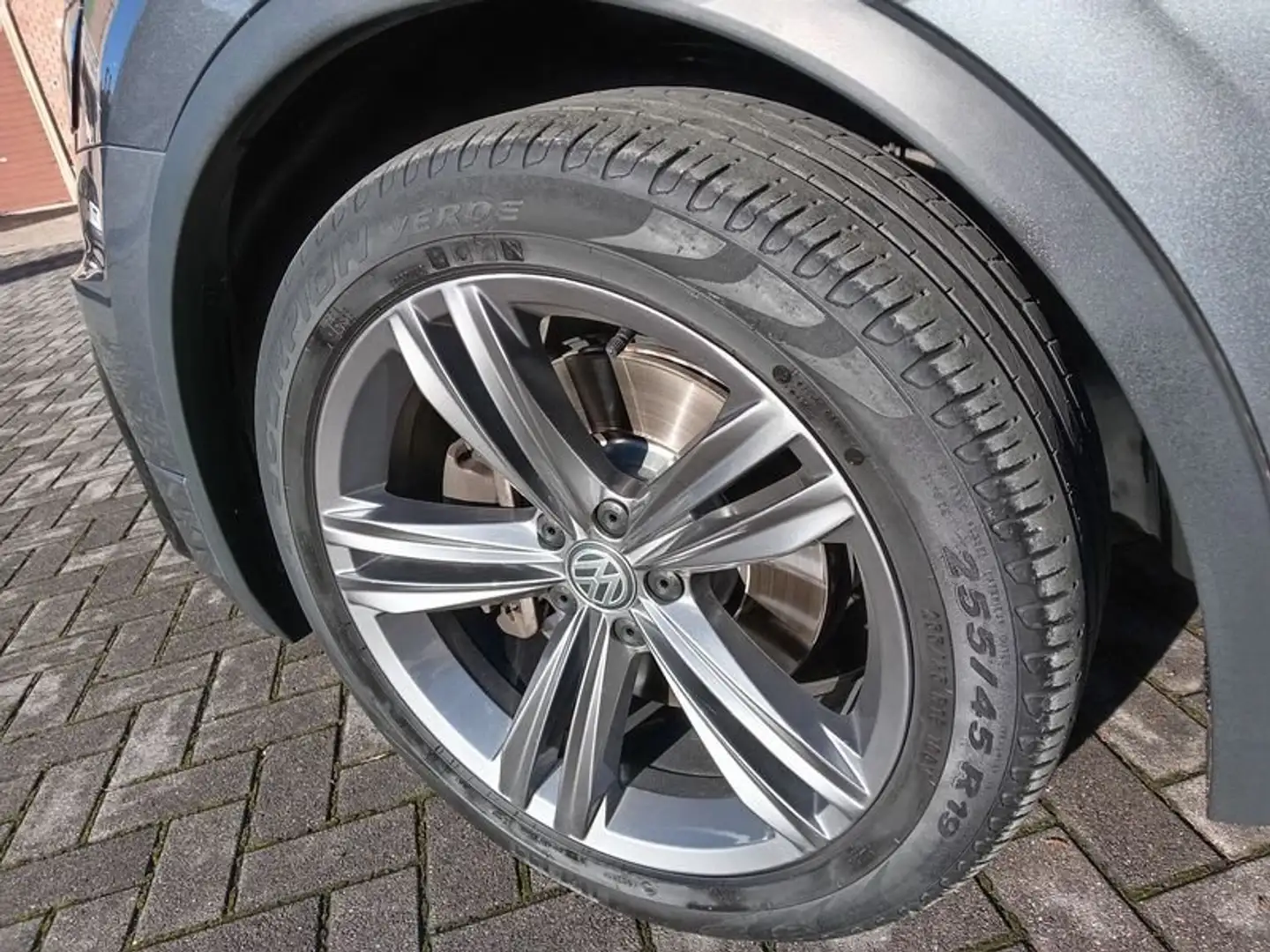 Volkswagen Tiguan Allspace 2.0 TDI 190CV DSG 4MOTION  R -LINE  BMT Grau - 2