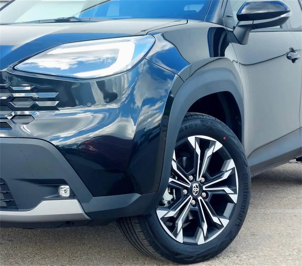 Toyota Yaris Cross - Teamplayer 1,5 l 2WD Hybrid Schwarz - 2