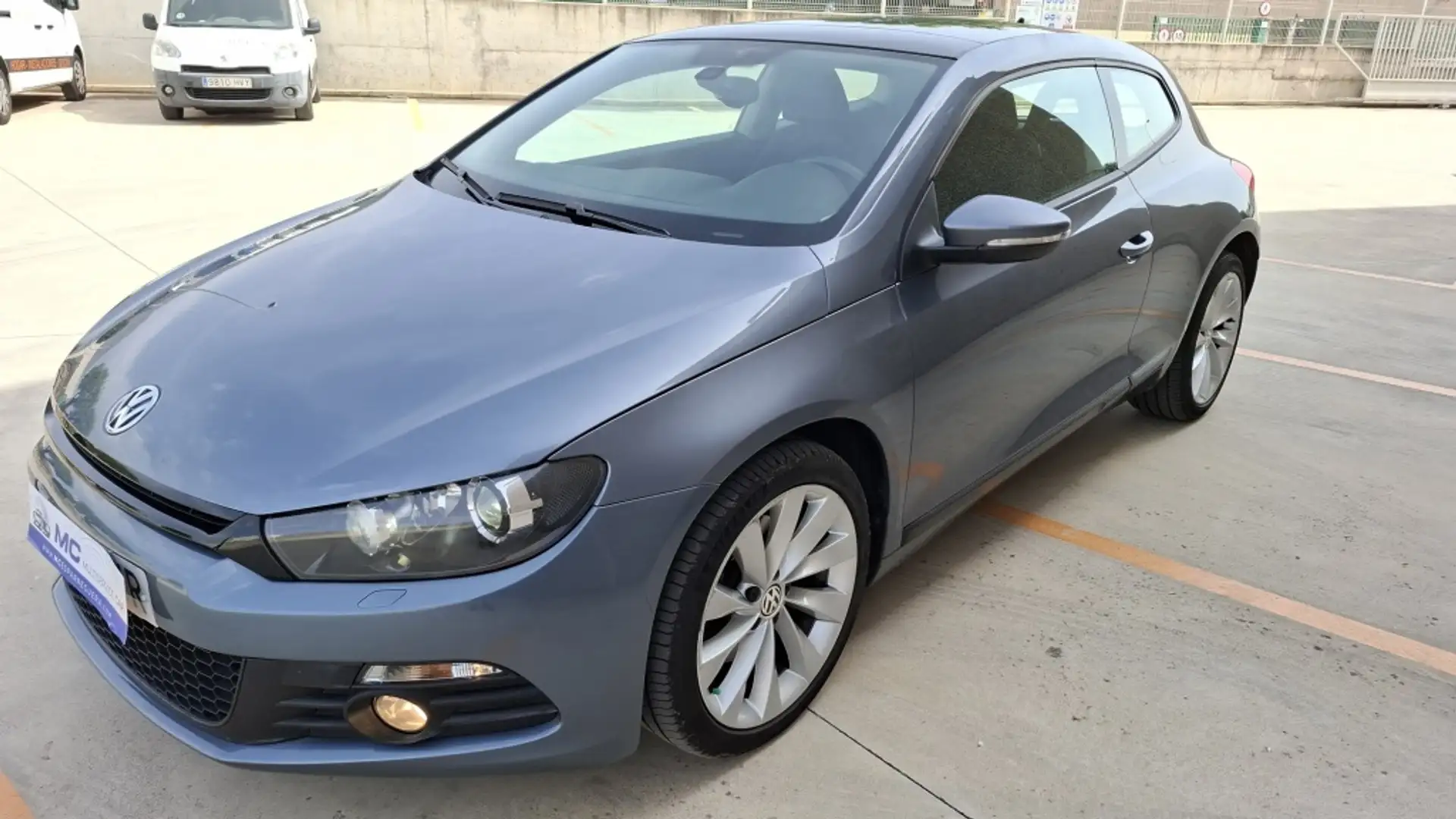 Volkswagen Scirocco 1.4 TSI DSG 160 Gris - 1