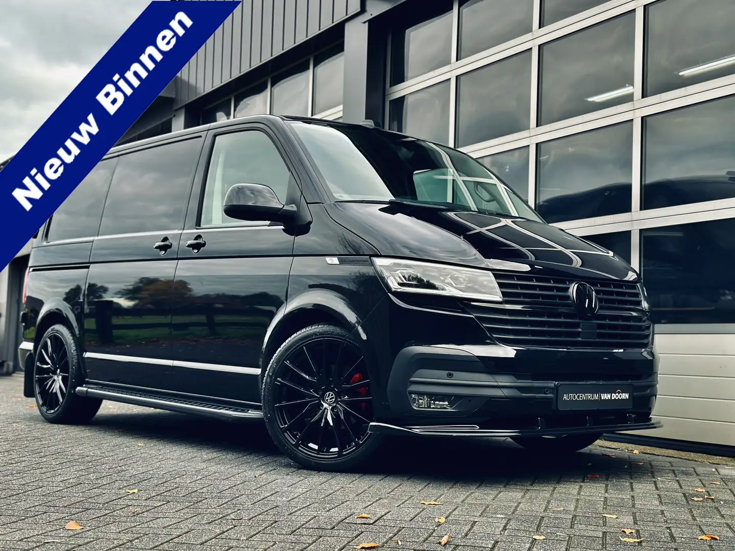 Volkswagen T6.1 Transporter 2.0 TDI 150pk | DSG | Black Edition | L1 | Digitaa Noir - 1