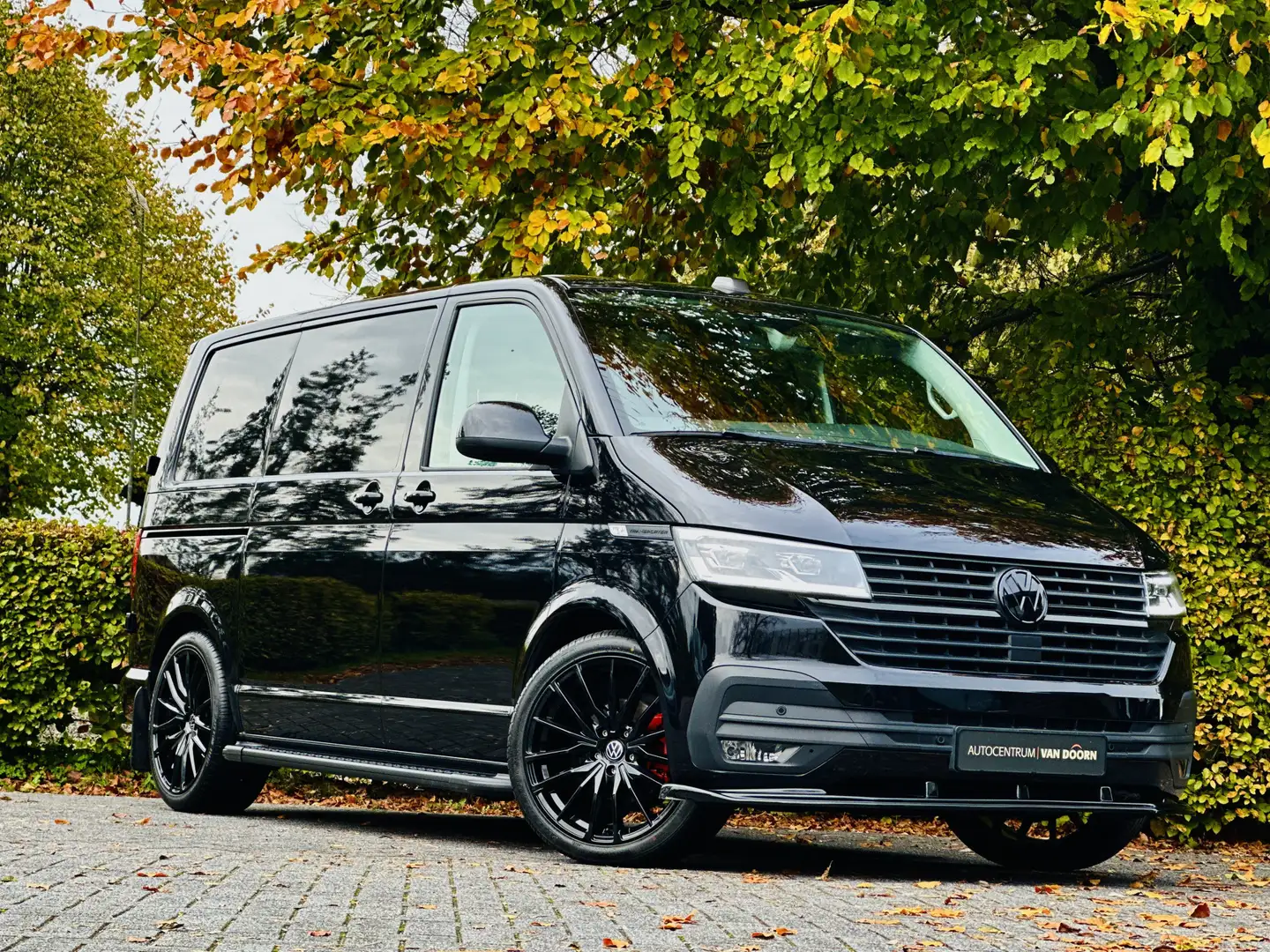 Volkswagen T6.1 Transporter 2.0 TDI 150pk | DSG | Black Edition | L1 | Digitaa Noir - 2