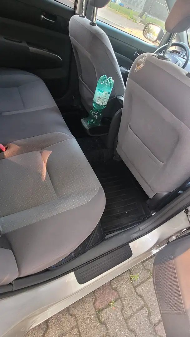 Toyota Prius (Hybrid) Executive Silber - 2