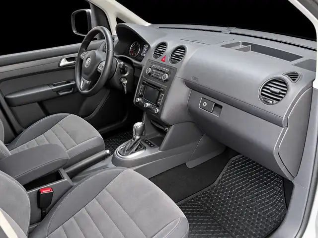 Volkswagen Caddy view 3