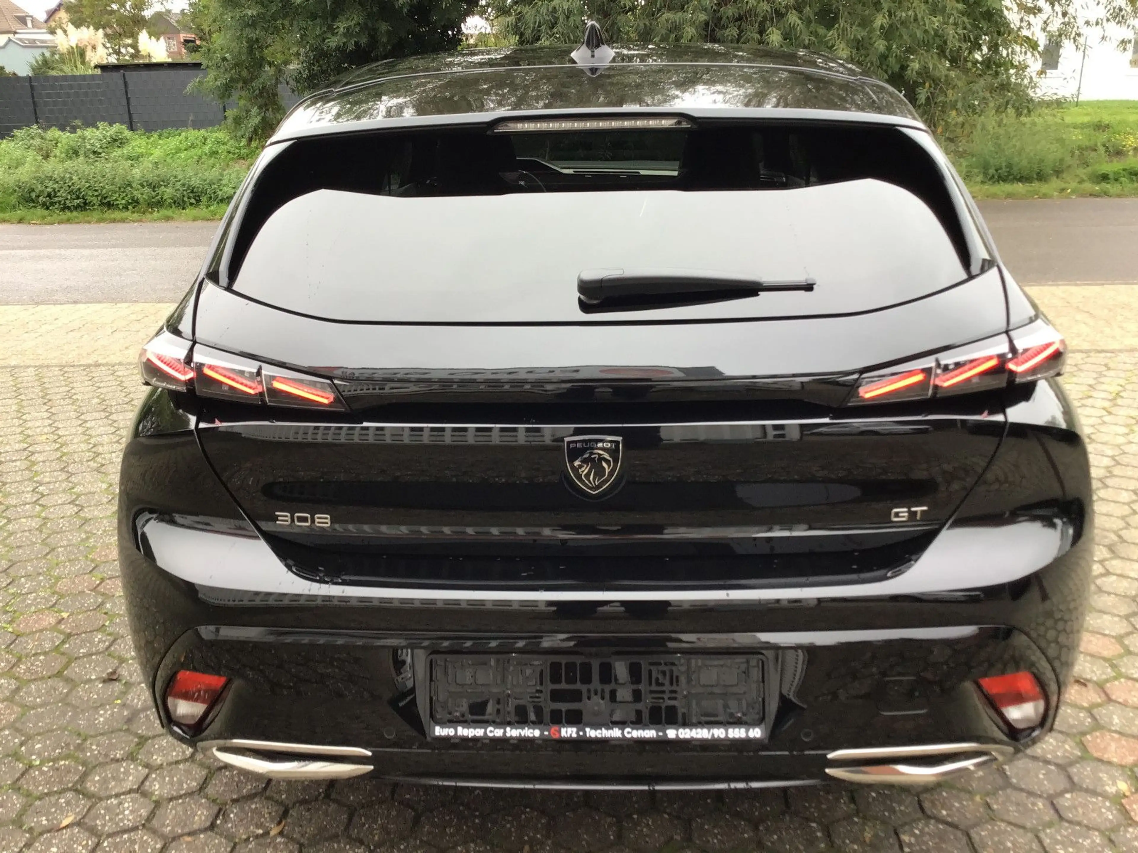 Peugeot 308 GT — photo 10