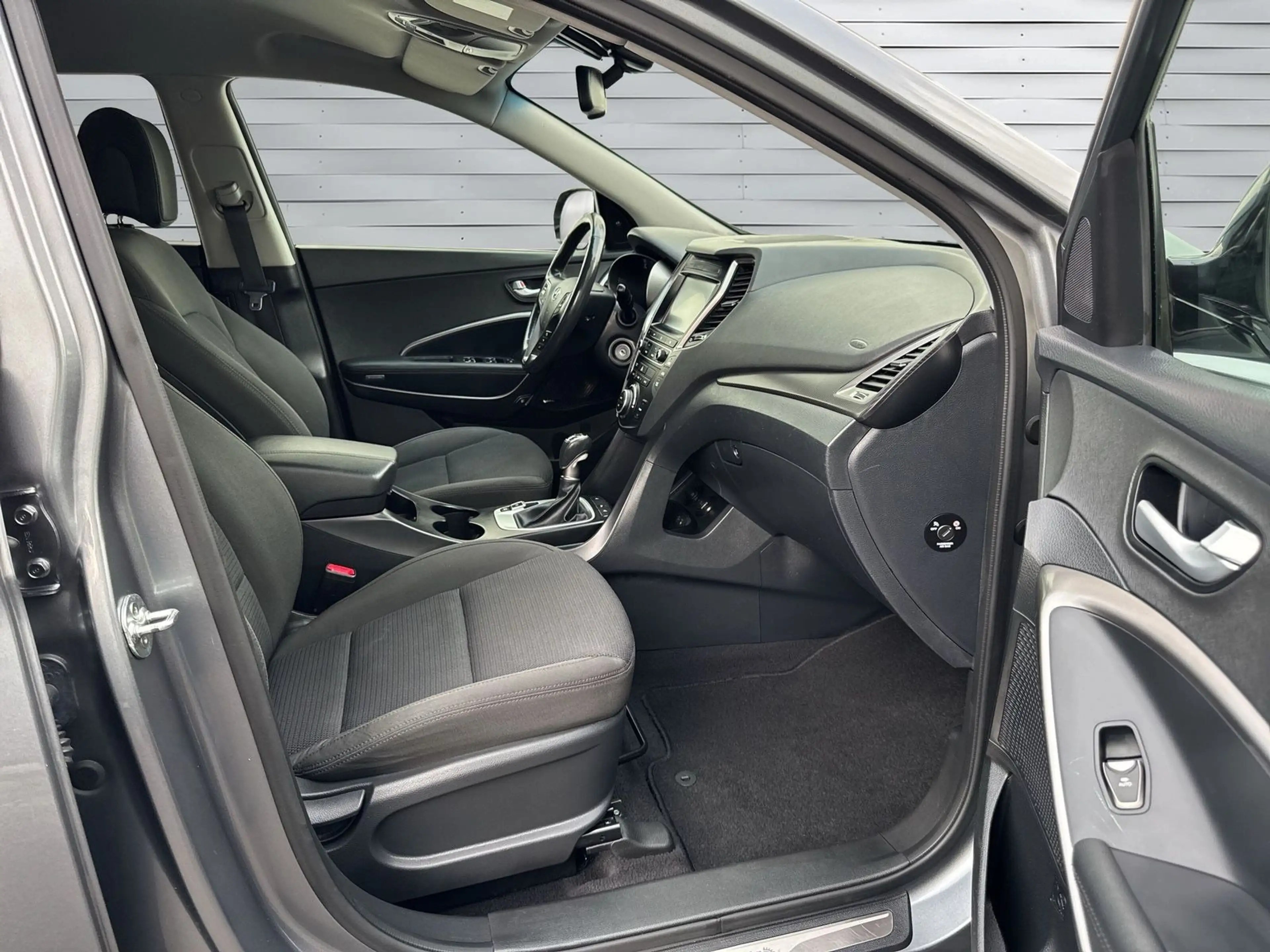 Hyundai SANTA FE Family + 7.-SITZER,TÜV,KAMERA,AHK,SHZ — photo 12