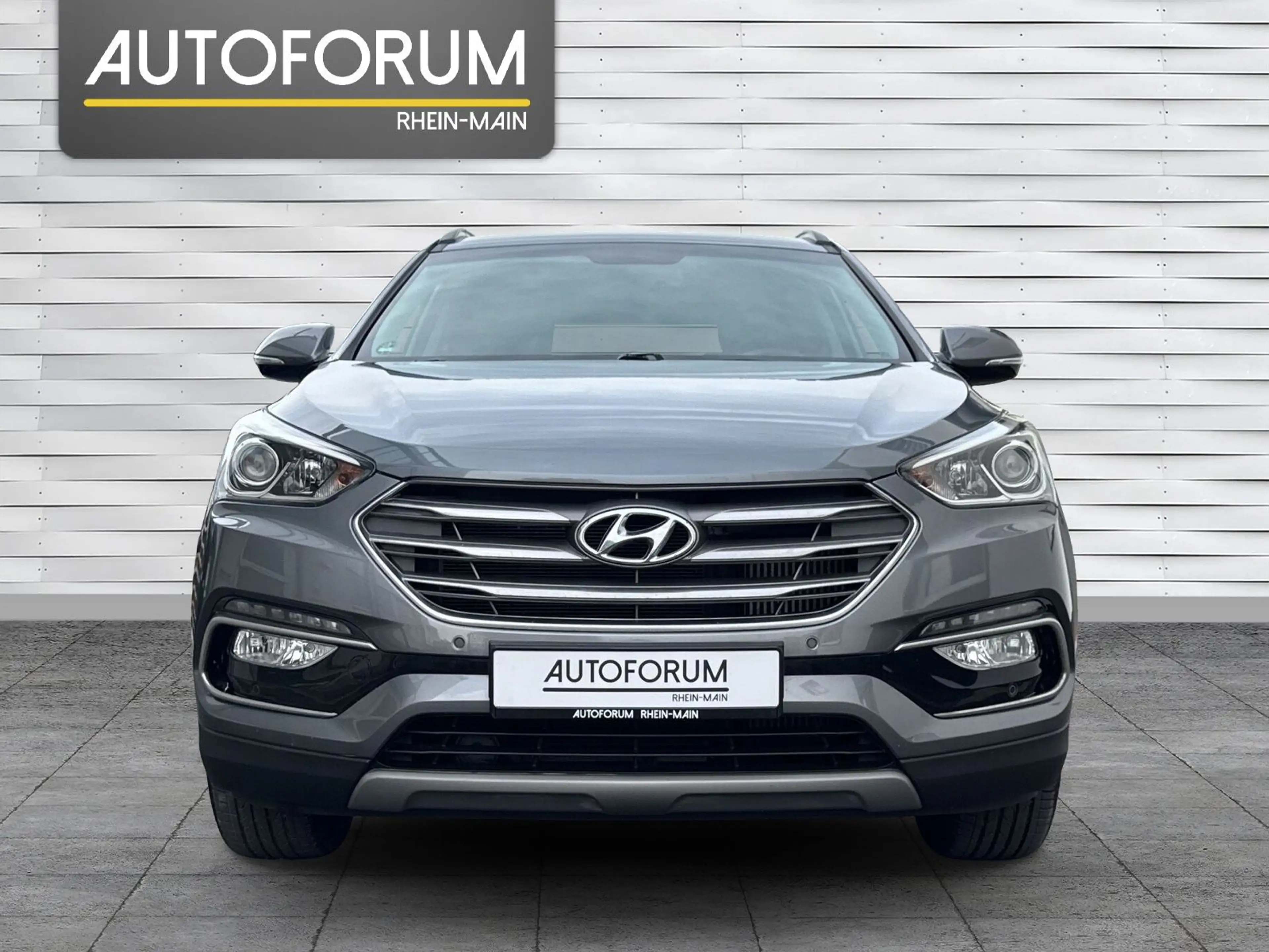 Hyundai SANTA FE Family + 7.-SITZER,TÜV,KAMERA,AHK,SHZ — photo 2