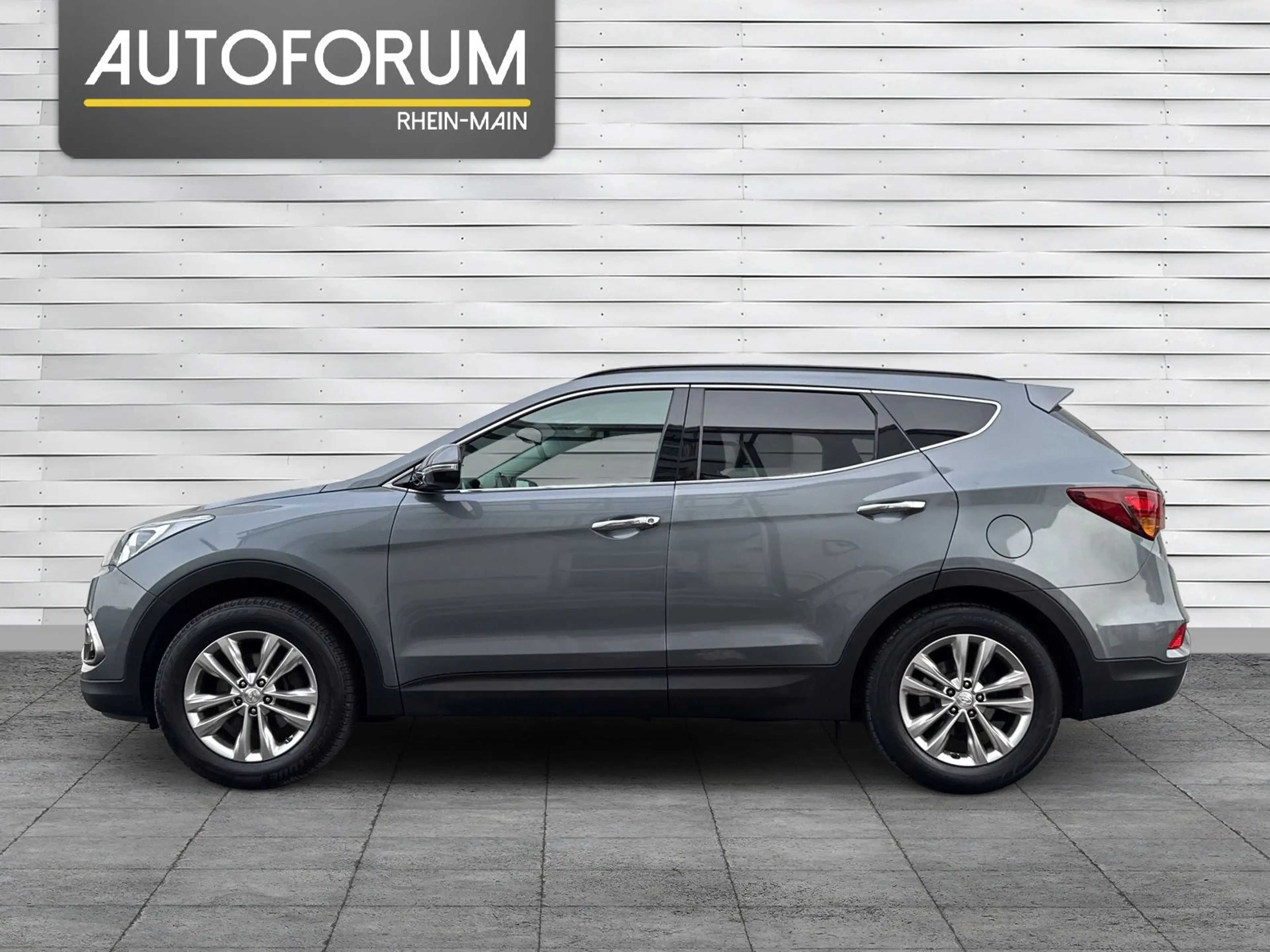 Hyundai SANTA FE Family + 7.-SITZER,TÜV,KAMERA,AHK,SHZ — photo 4