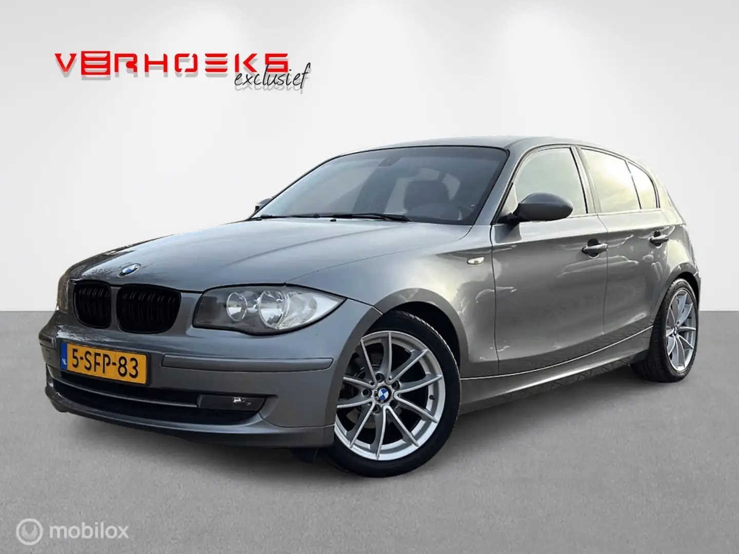 BMW 118 1-serie 118d Business Line KOOPJE!! Grijs - 1