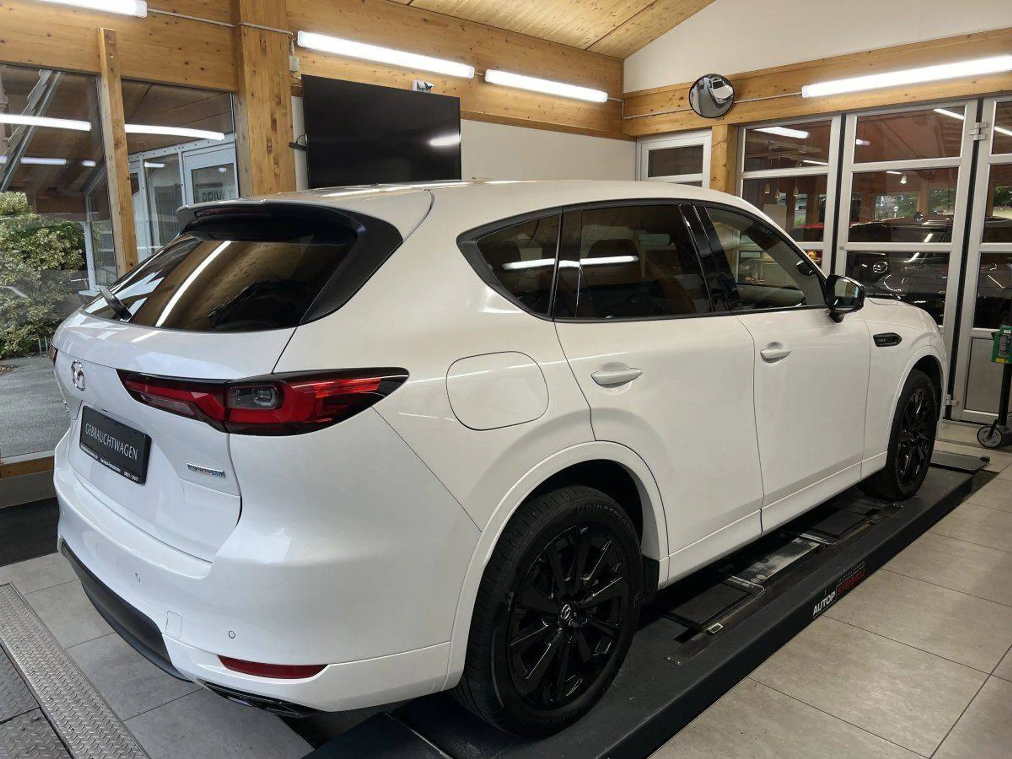Mazda CX-60 Homura Hybrid AWD — photo 14