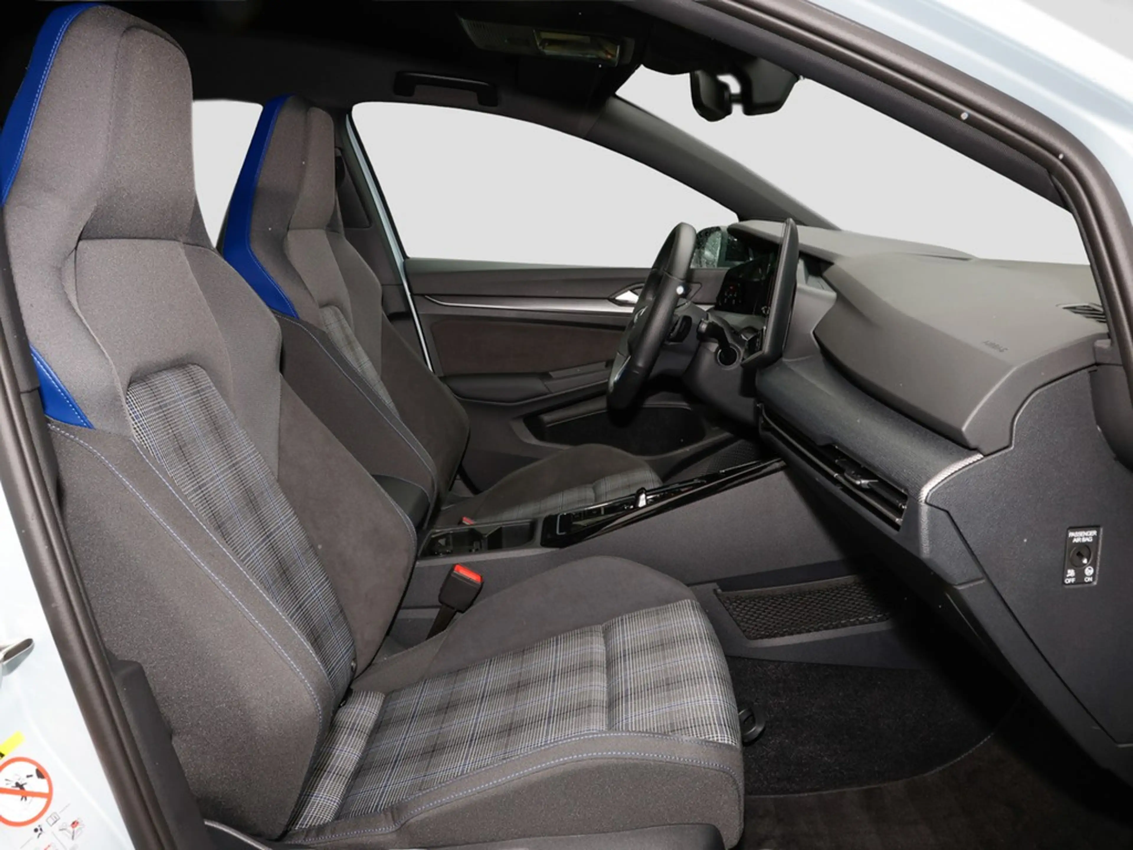 Volkswagen Golf GTE 1.5 TSI DSG eHybrid AHK/RFK/Navi — photo 8