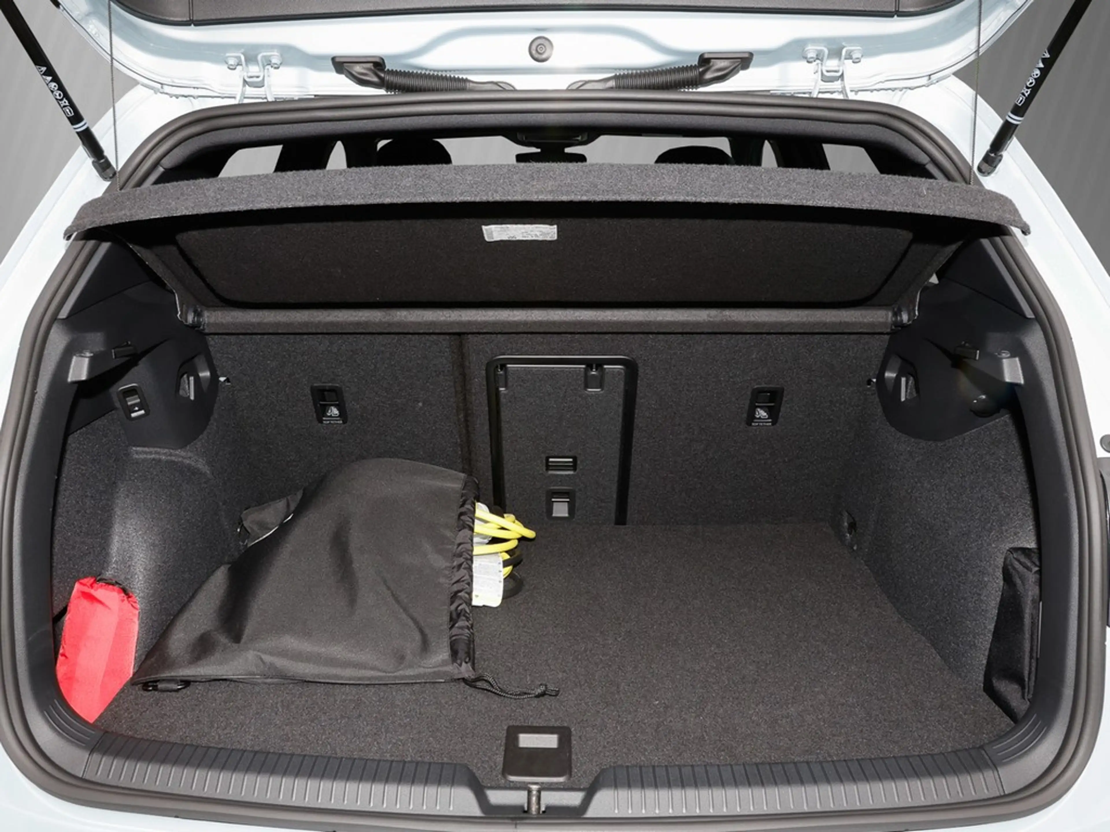 Volkswagen Golf GTE 1.5 TSI DSG eHybrid AHK/RFK/Navi — photo 7
