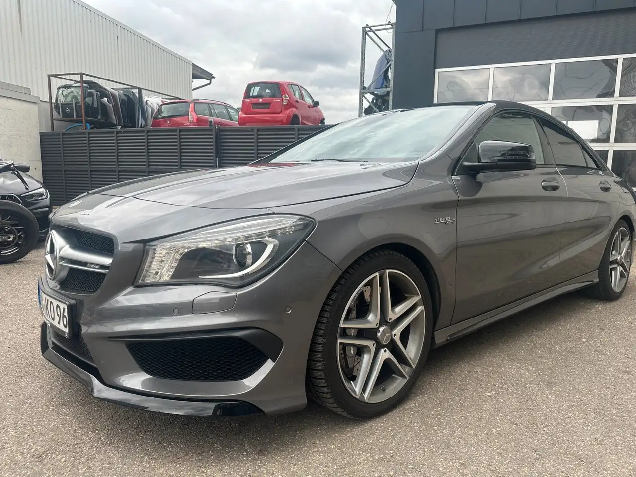 Mercedes-Benz CLA 45 AMG