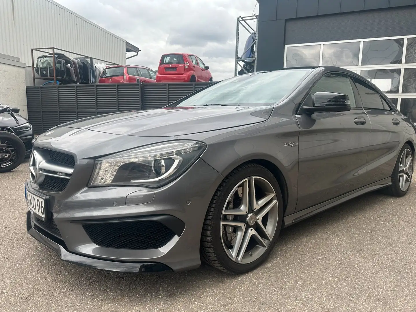 Mercedes-Benz CLA 45 AMG CLA -Klasse CLA 45 AMG 4Matic Grau - 1