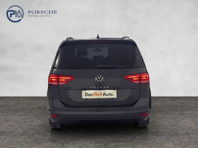 Volkswagen Touran view 5