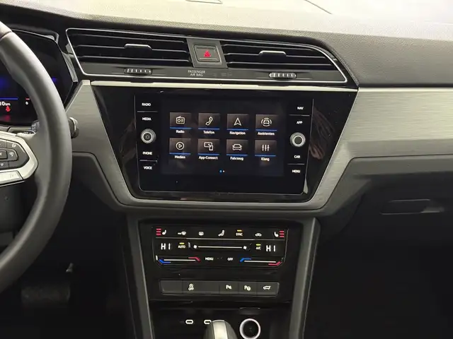 Volkswagen Touran view 11
