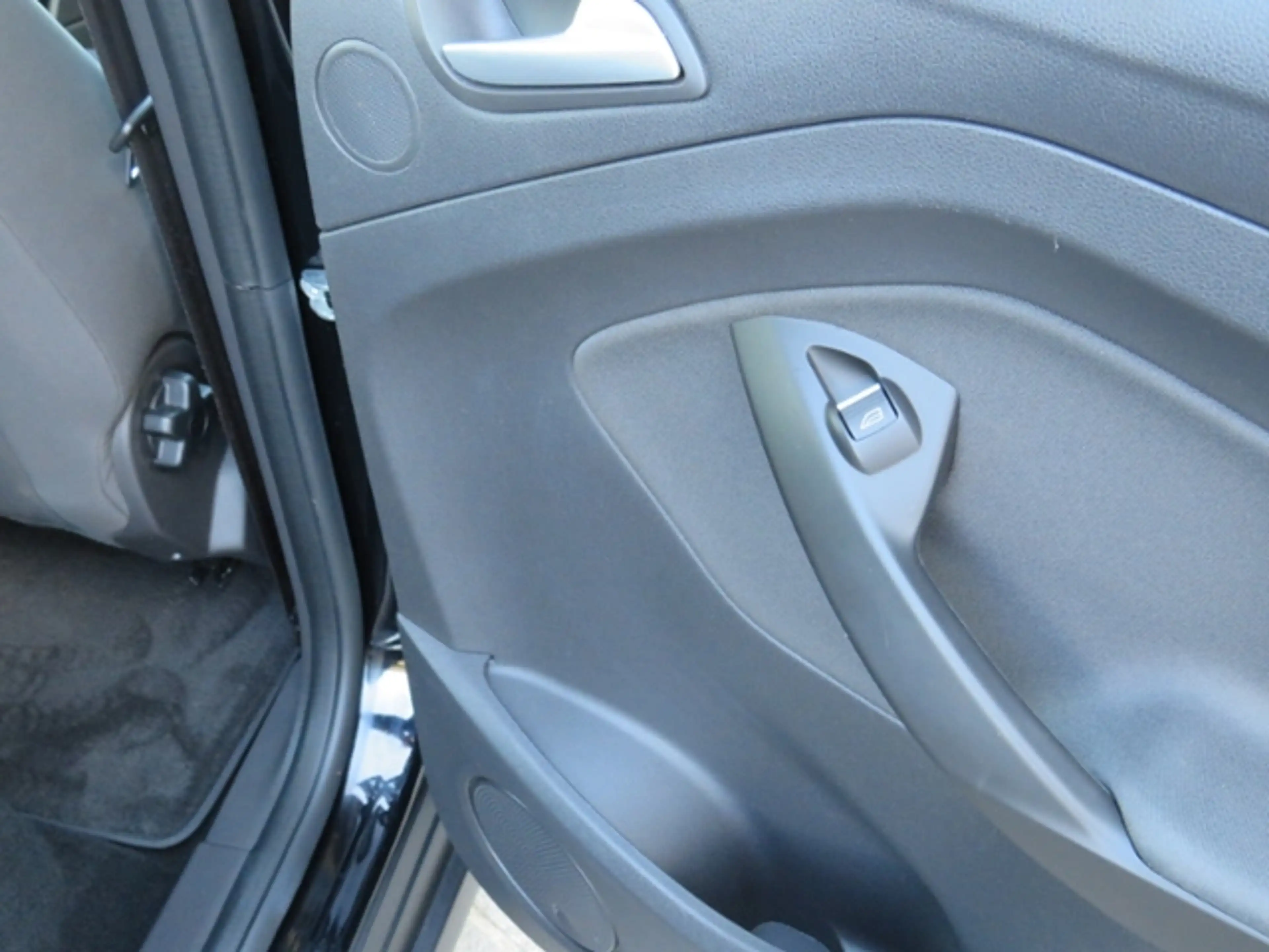 Ford C-Max 1.0 Cool&Connect KLIMA NAVI — photo 10