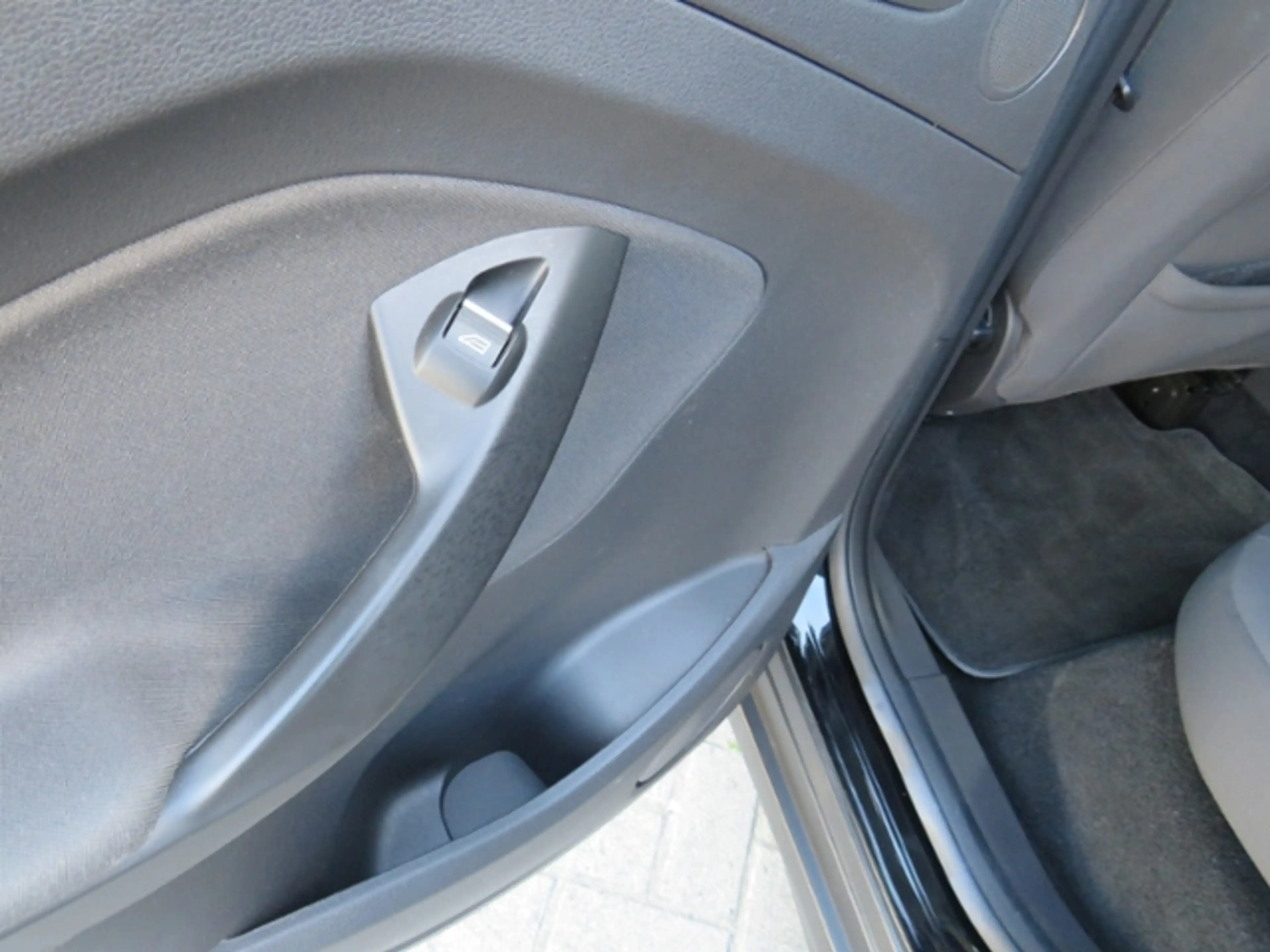 Ford C-Max 1.0 Cool&Connect KLIMA NAVI — photo 13