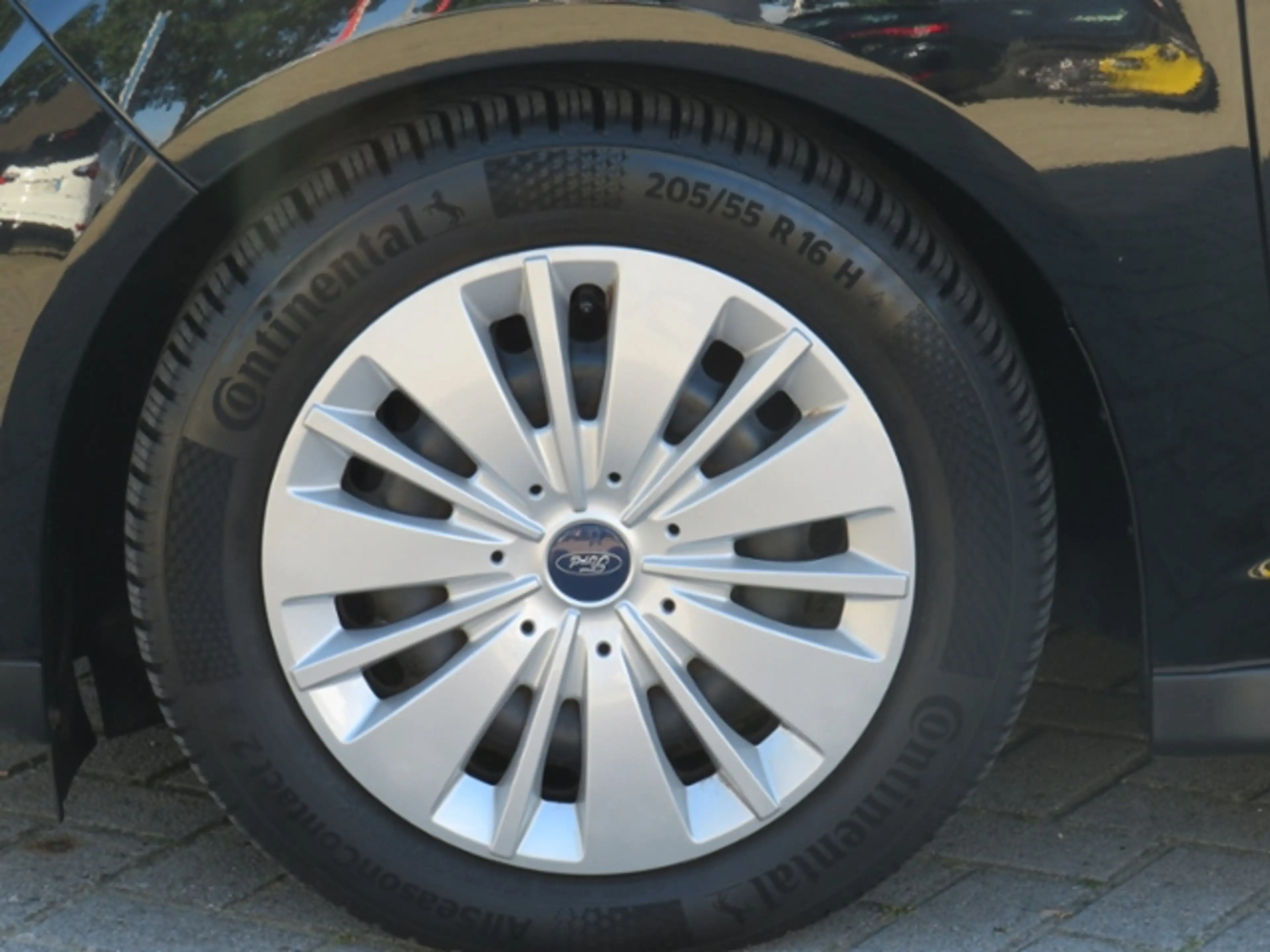 Ford C-Max 1.0 Cool&Connect KLIMA NAVI — photo 4