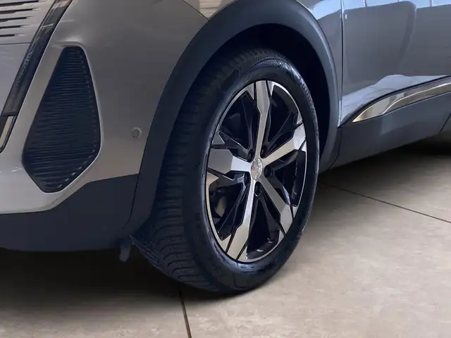 Peugeot 5008 view 15