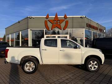 Double Cab 4WD Custom