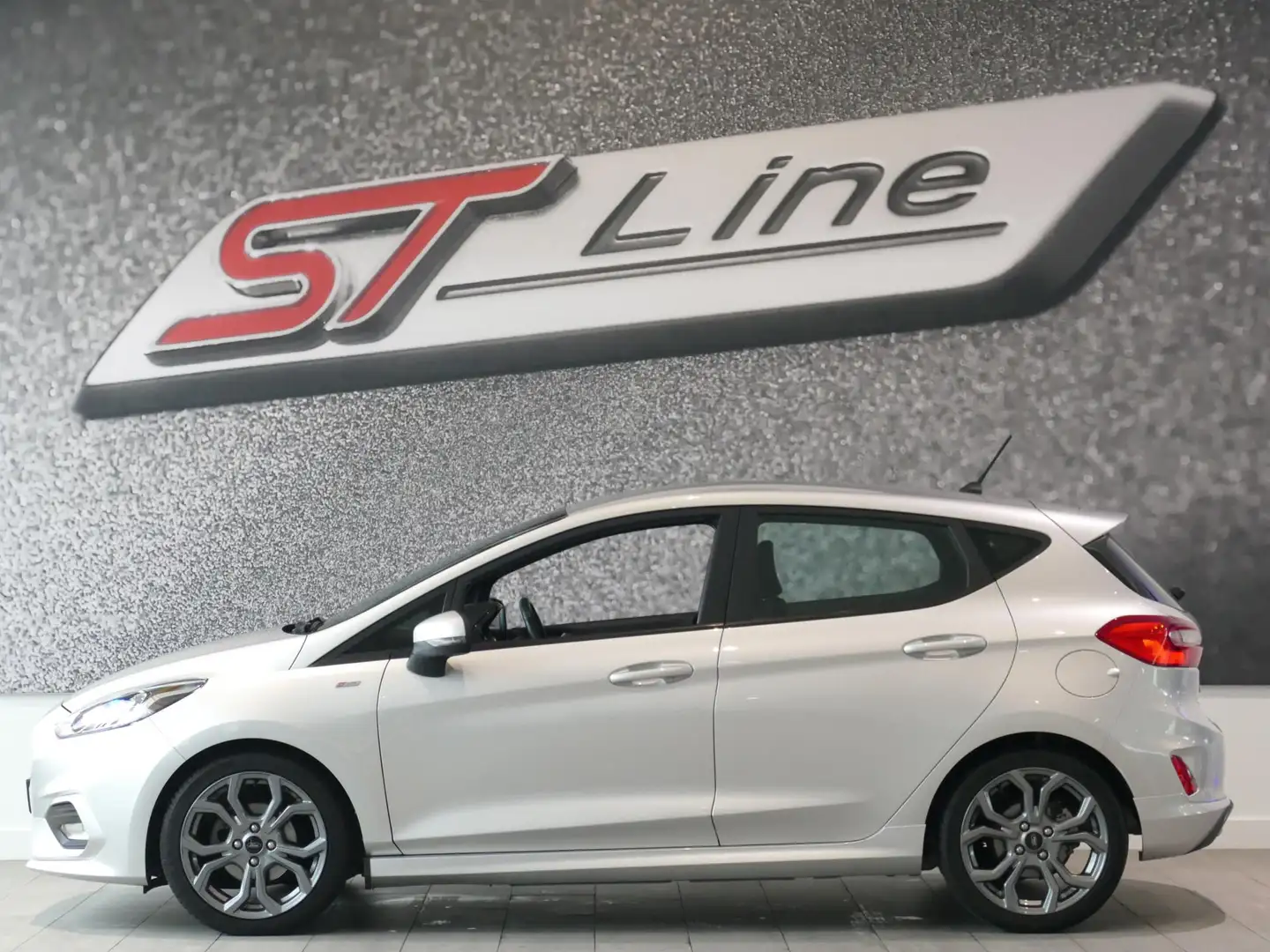 Ford Fiesta 1.0 EcoBoost ST-Line | NAVIGATION PACK | CRUISE CO Grau - 2