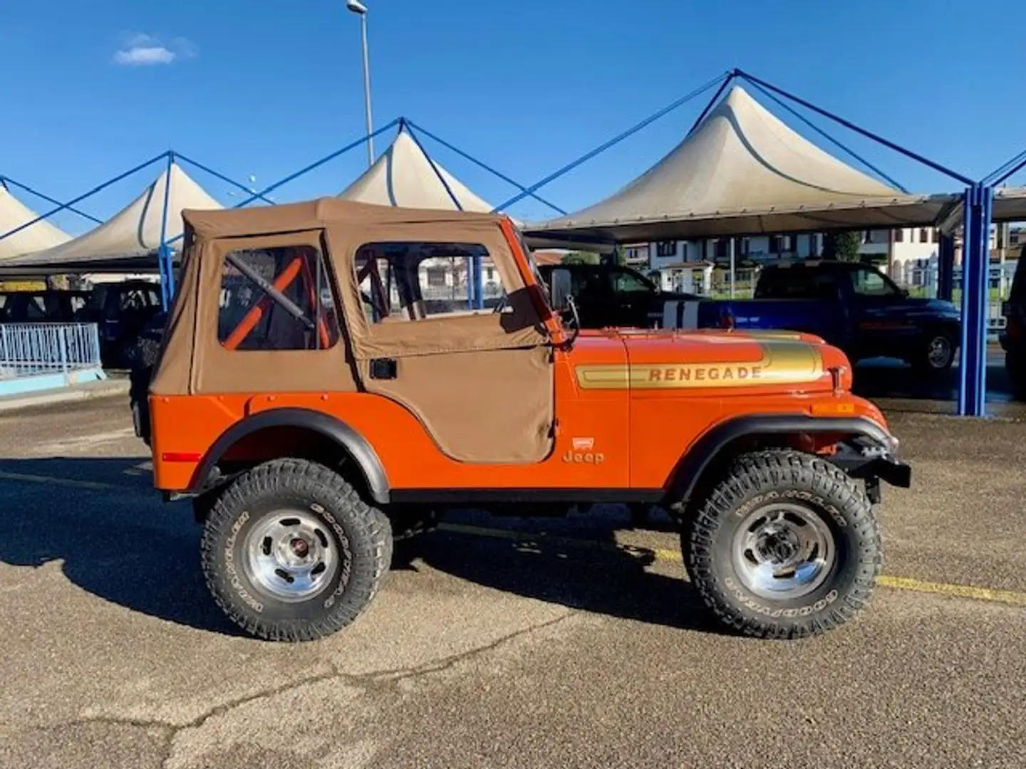 Jeep CJ-5 RENEGADE 5.0 V8 LEVI'S Arancione - 2